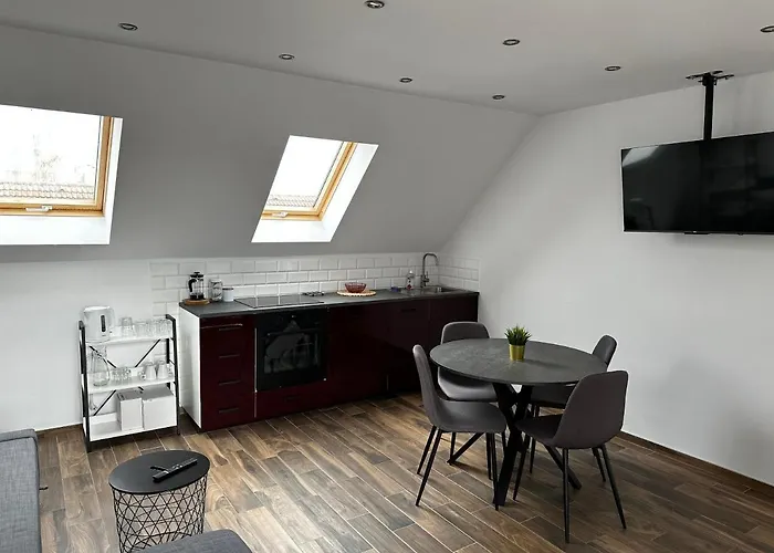 Loft Elsnera3 아파트 옐레니아구라